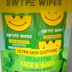 ❣️5|$25❣️Eucalyptus Cleansing Wipes - Green
15 for 6.00 ! 🆕